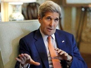 J­o­h­n­ ­K­e­r­r­y­ ­K­ı­b­r­ı­s­­a­ ­g­i­d­i­y­o­r­